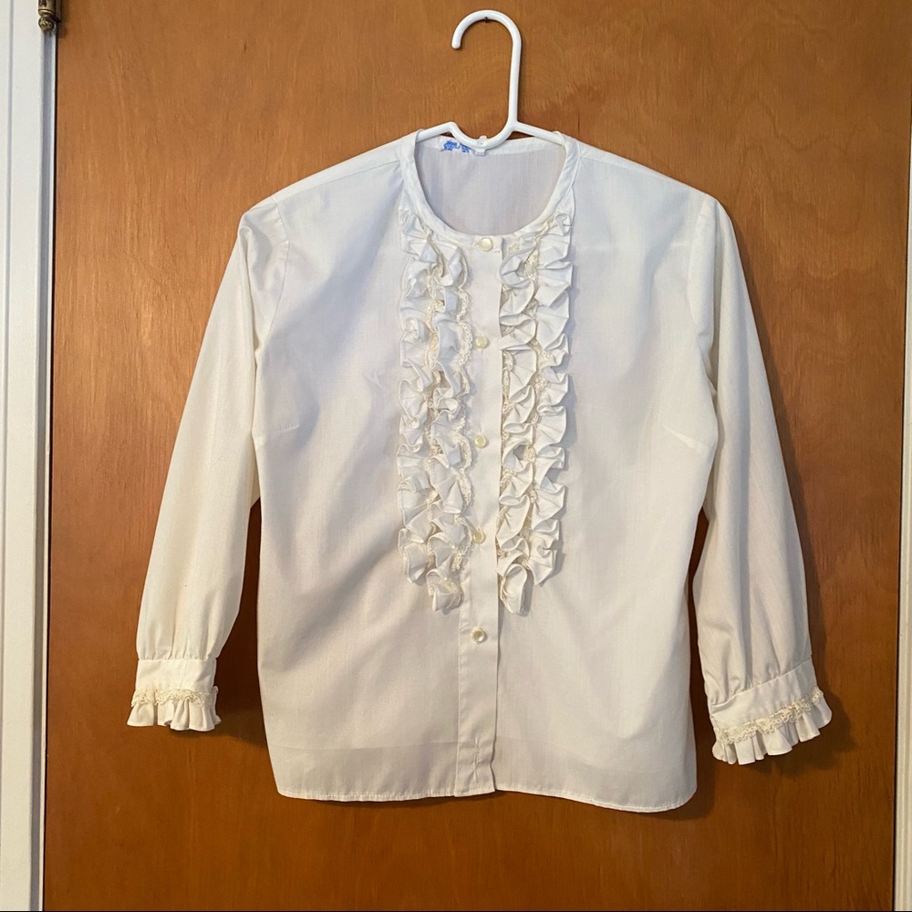 Town Club White Ruffle Blouse